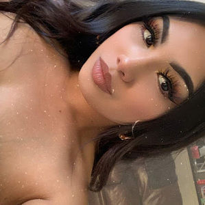 Meet your Posher, Nora